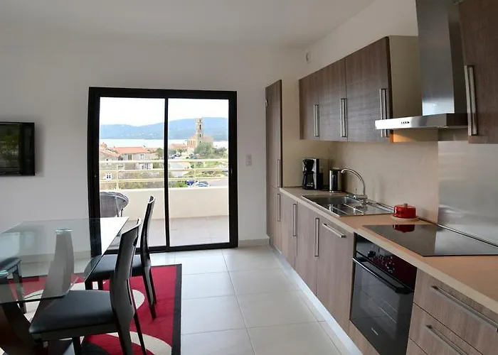 דירה Vue Corse Sud